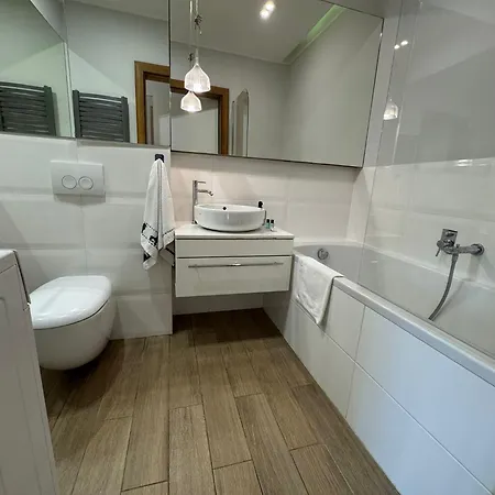 アパート Starowiejska *